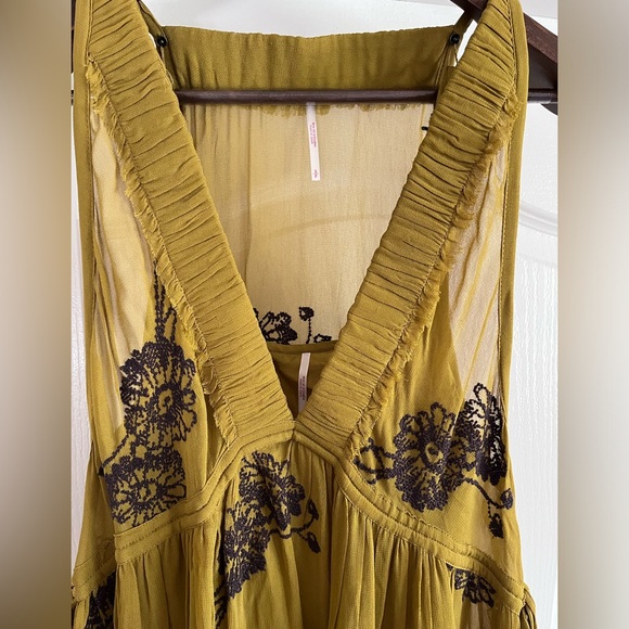 Free People Embroidered Floral Dress (S) - Picture 3 of 8